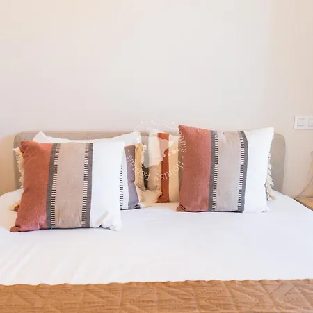 Silver Tower 8b Apartment *